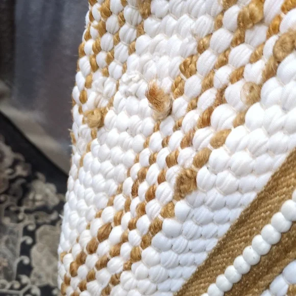 Elegant Cream and Tan Women's Tote Bag - Picture 3 of 7